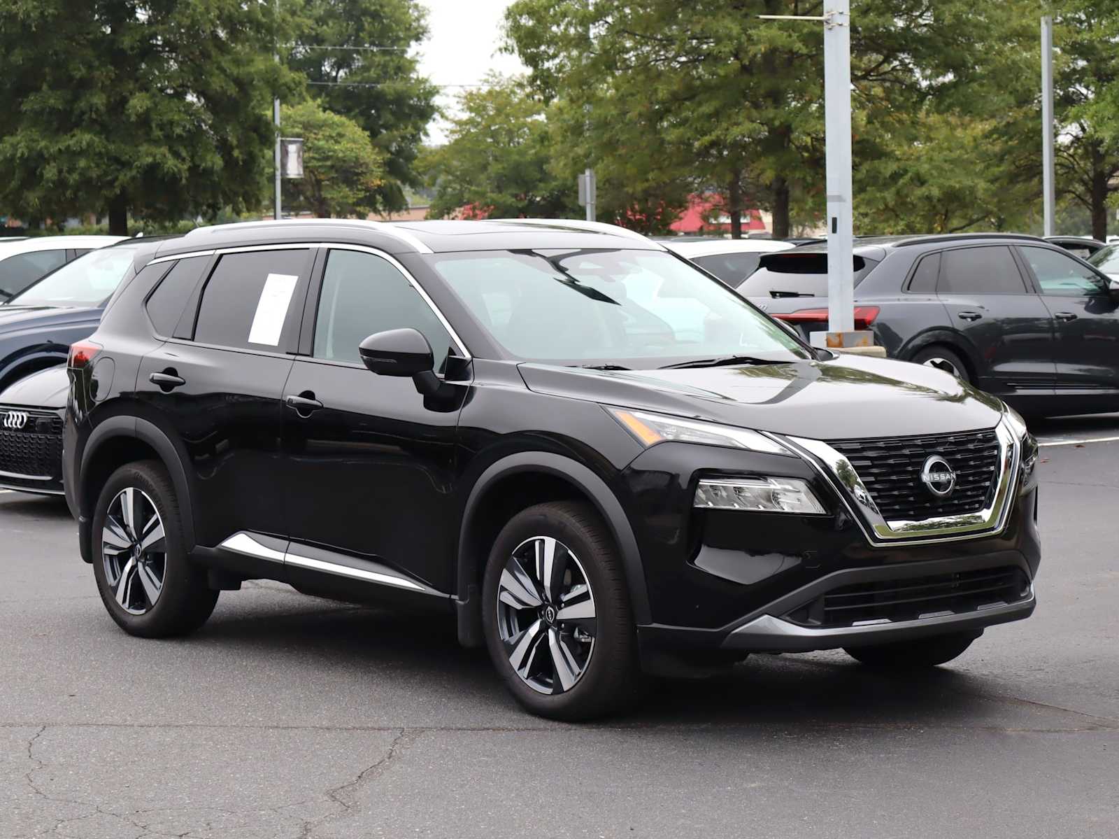 2023 Nissan Rogue SL 2