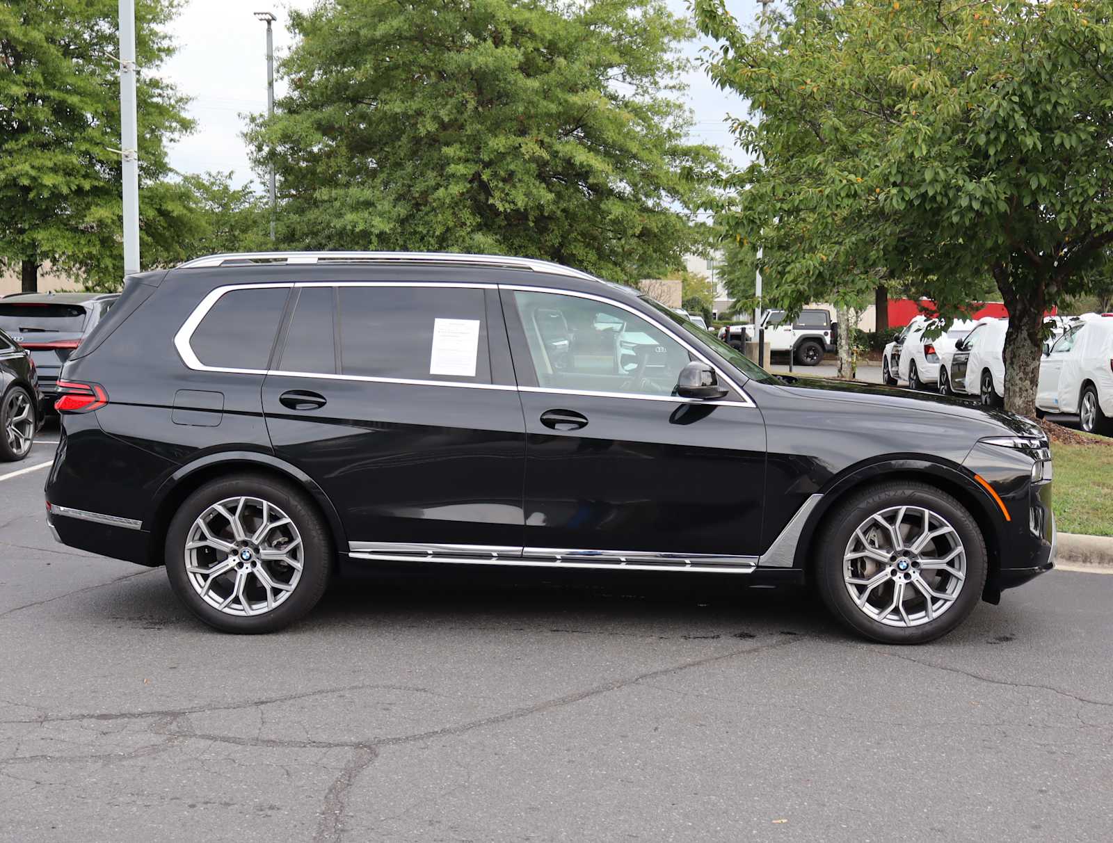 2024 BMW X7 xDrive40i 9