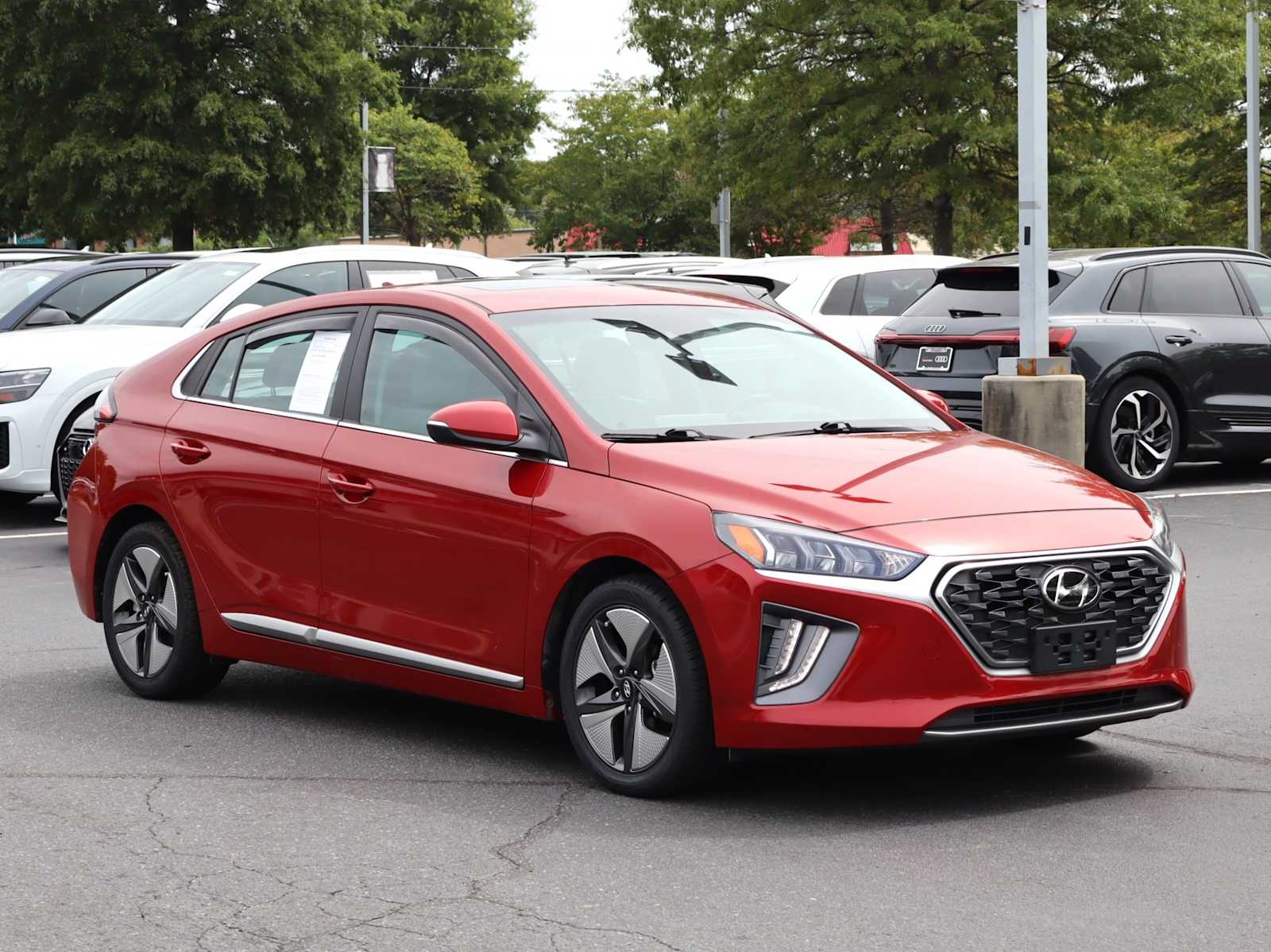 2022 Hyundai IONIQ Hybrid SEL 2