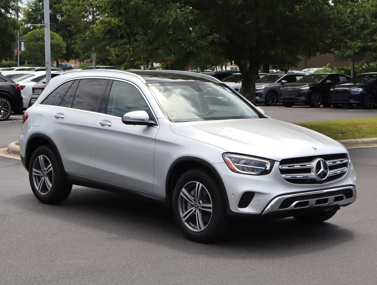 2020 Mercedes-Benz GLC GLC 300 2