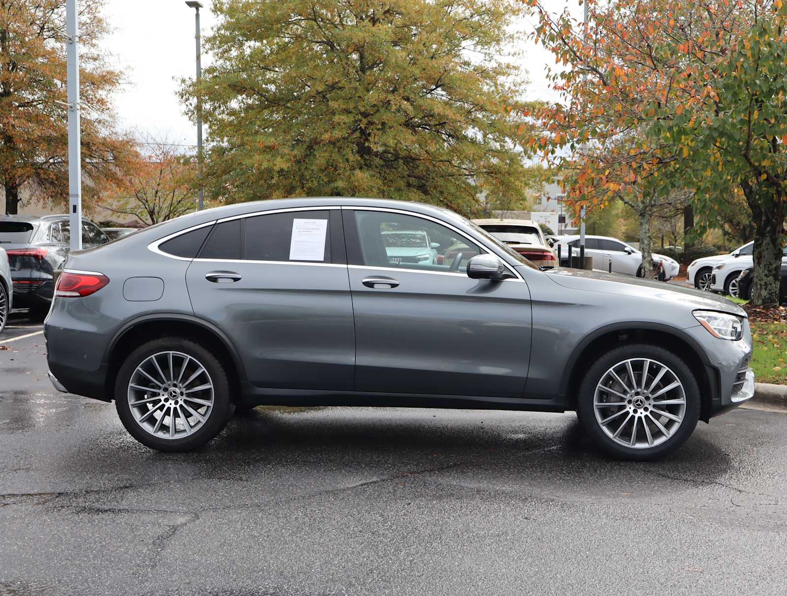 2021 Mercedes-Benz GLC GLC 300 9