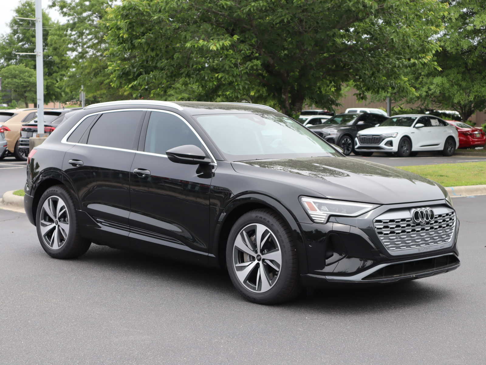 2024 Audi Q8 e-tron Prestige 2