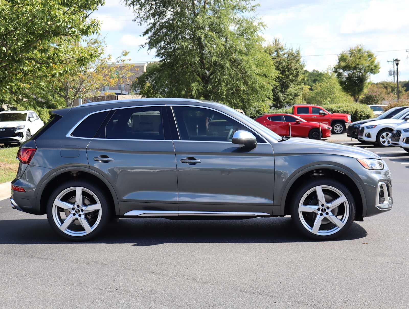 2024 Audi SQ5 Premium 6