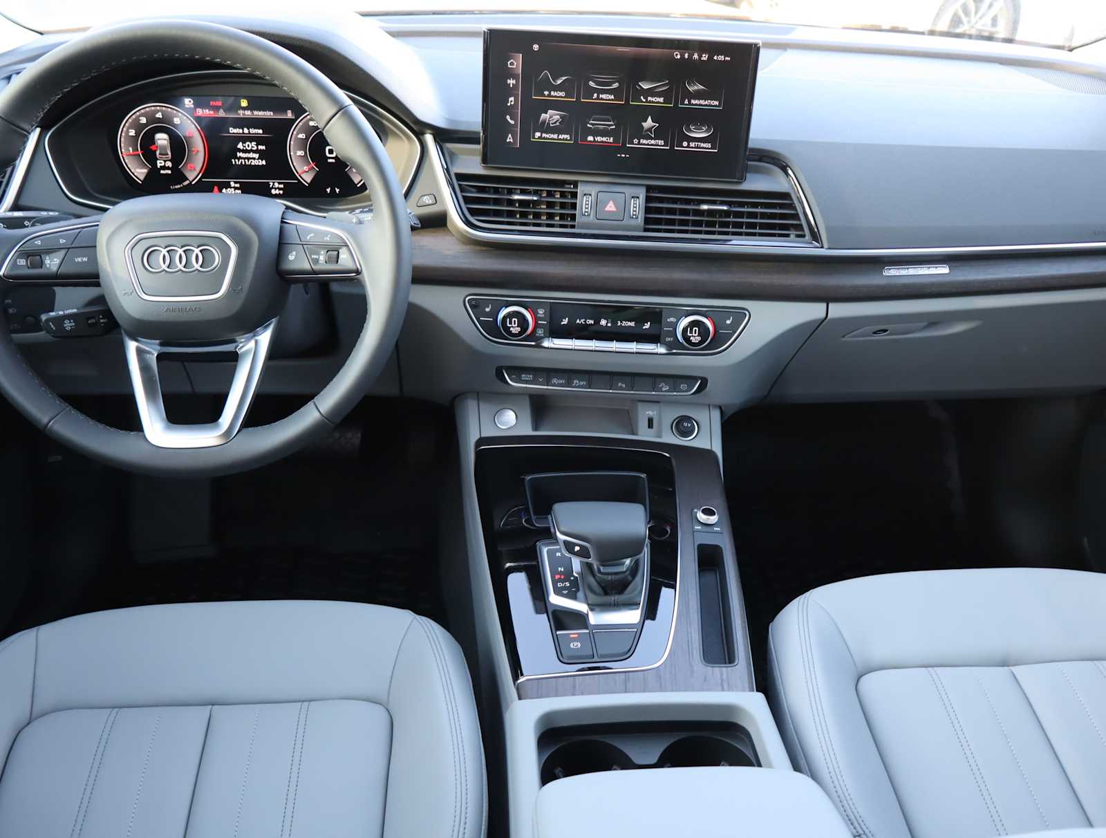 2025 Audi Q5 Premium 9