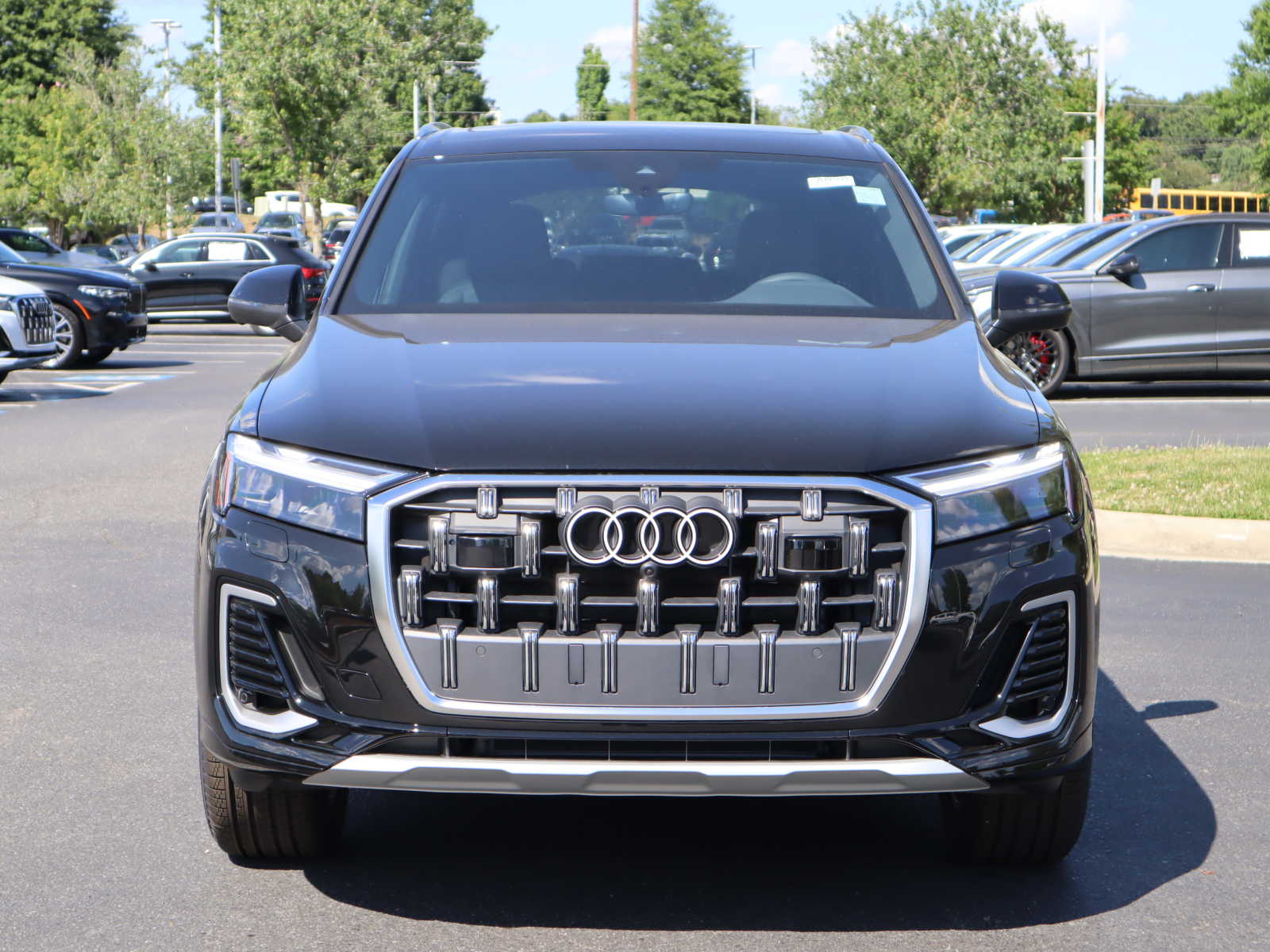 2025 Audi Q7 Premium 3