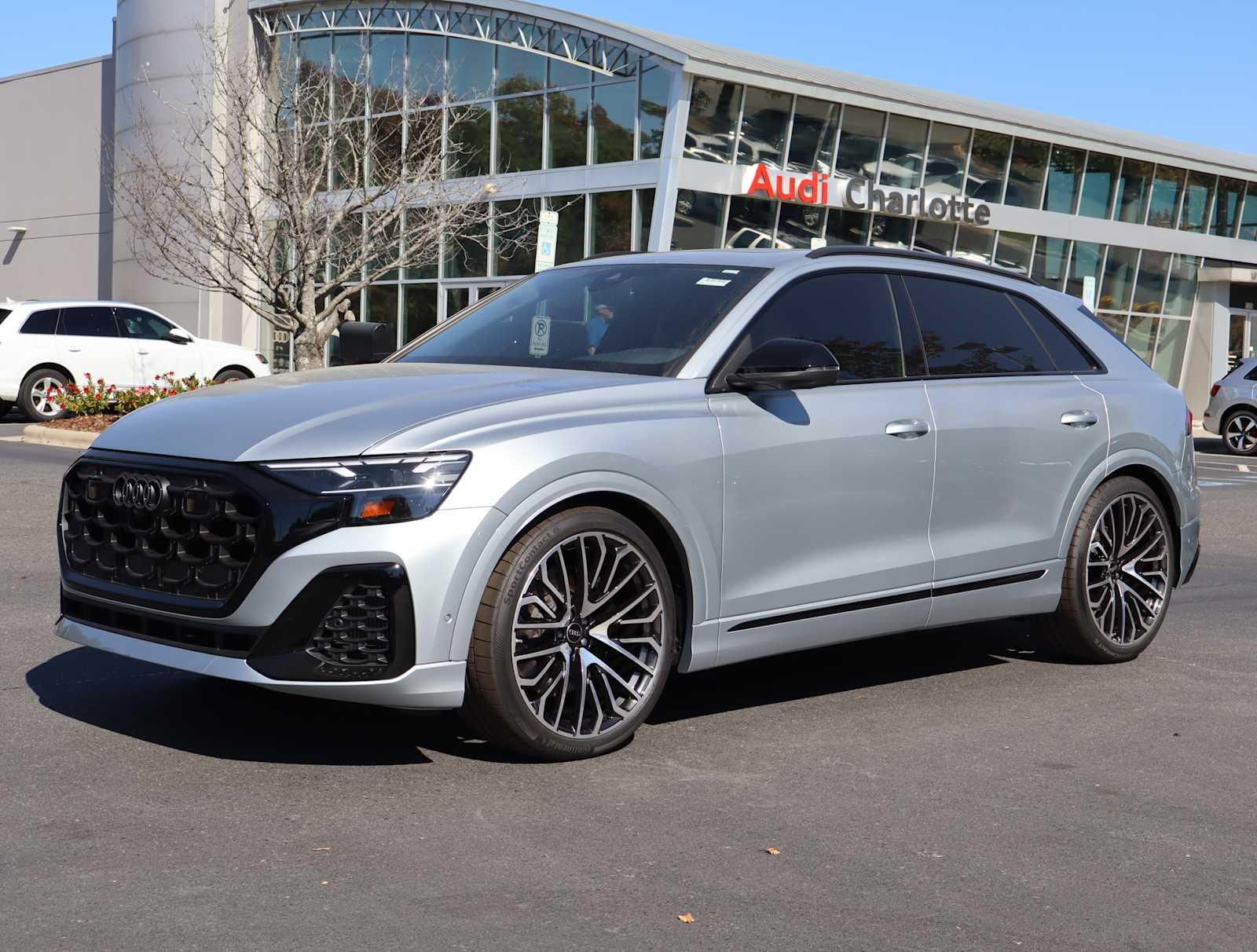 2024 Audi SQ8 Premium Plus 3