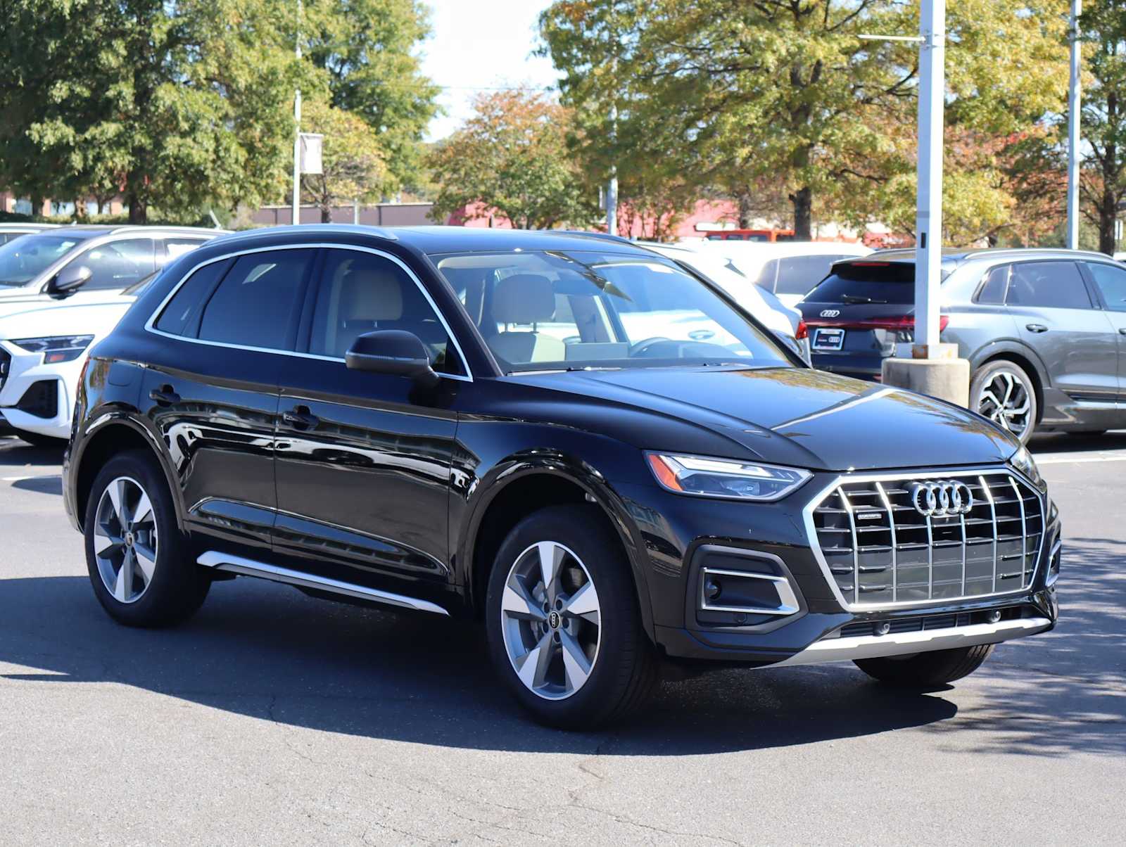 2025 Audi Q5 Premium Plus 2