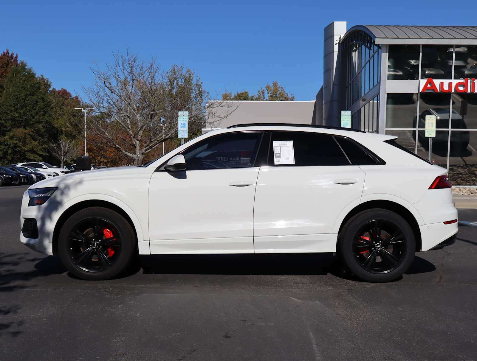 2023 Audi Q8 Premium Plus 5