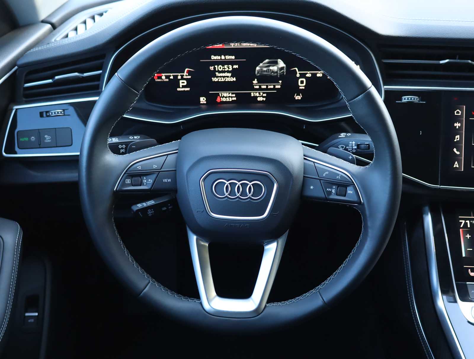 2023 Audi Q8 Premium Plus 19