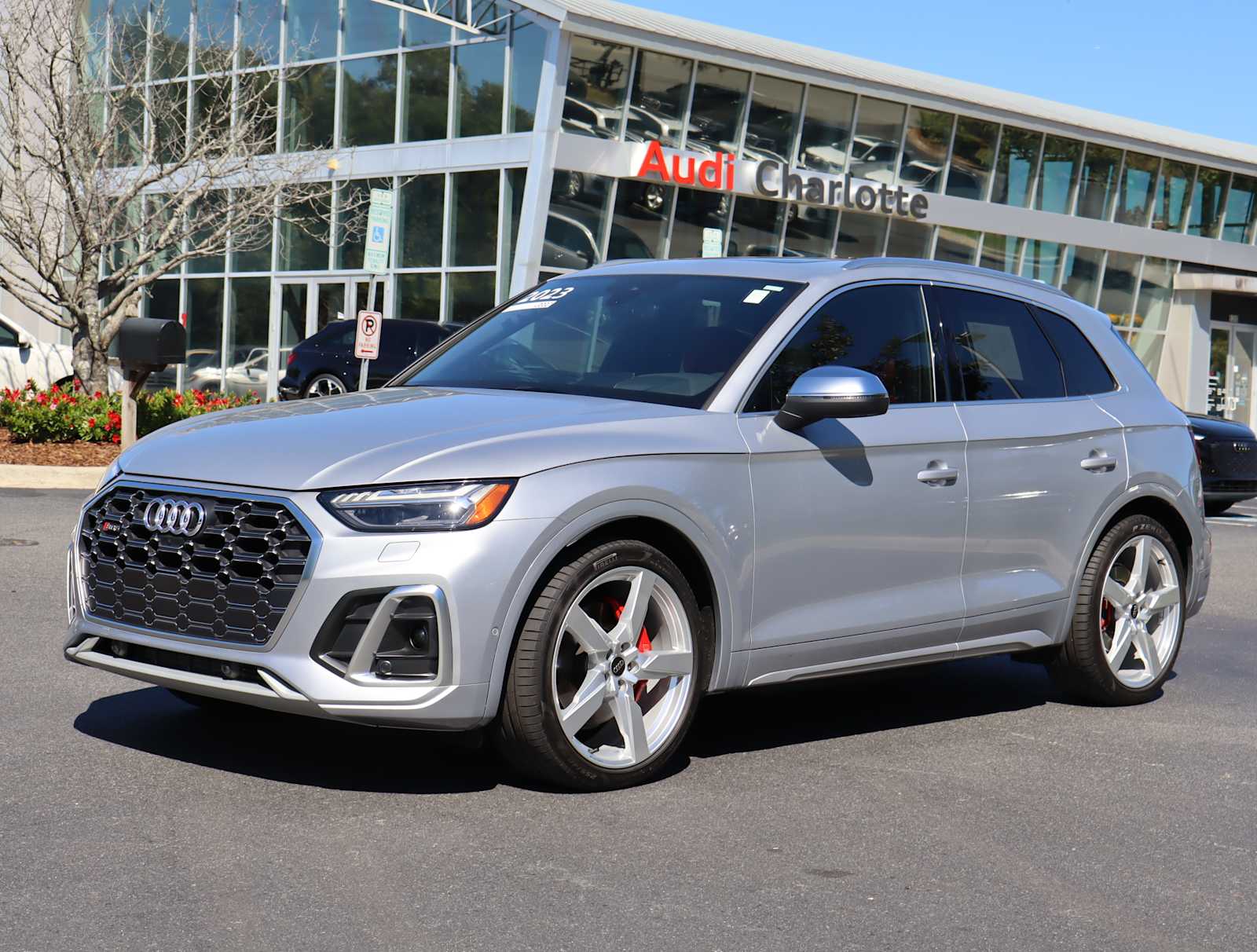 2023 Audi SQ5 Prestige 4