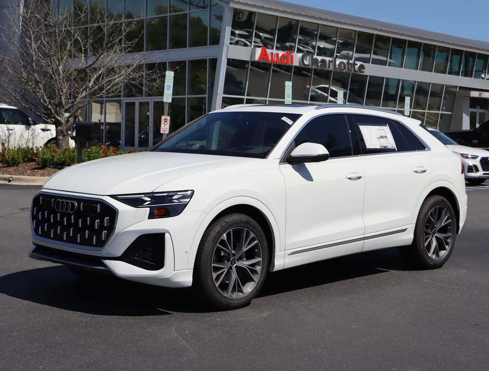 2024 Audi Q8 Prestige 3