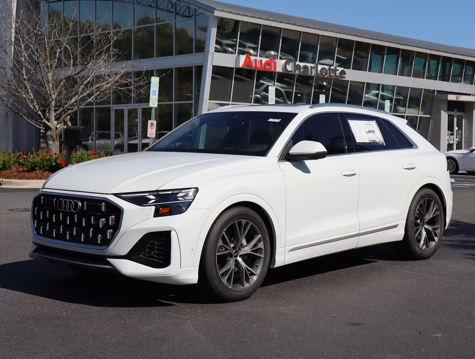 2024 Audi Q8 Prestige 3