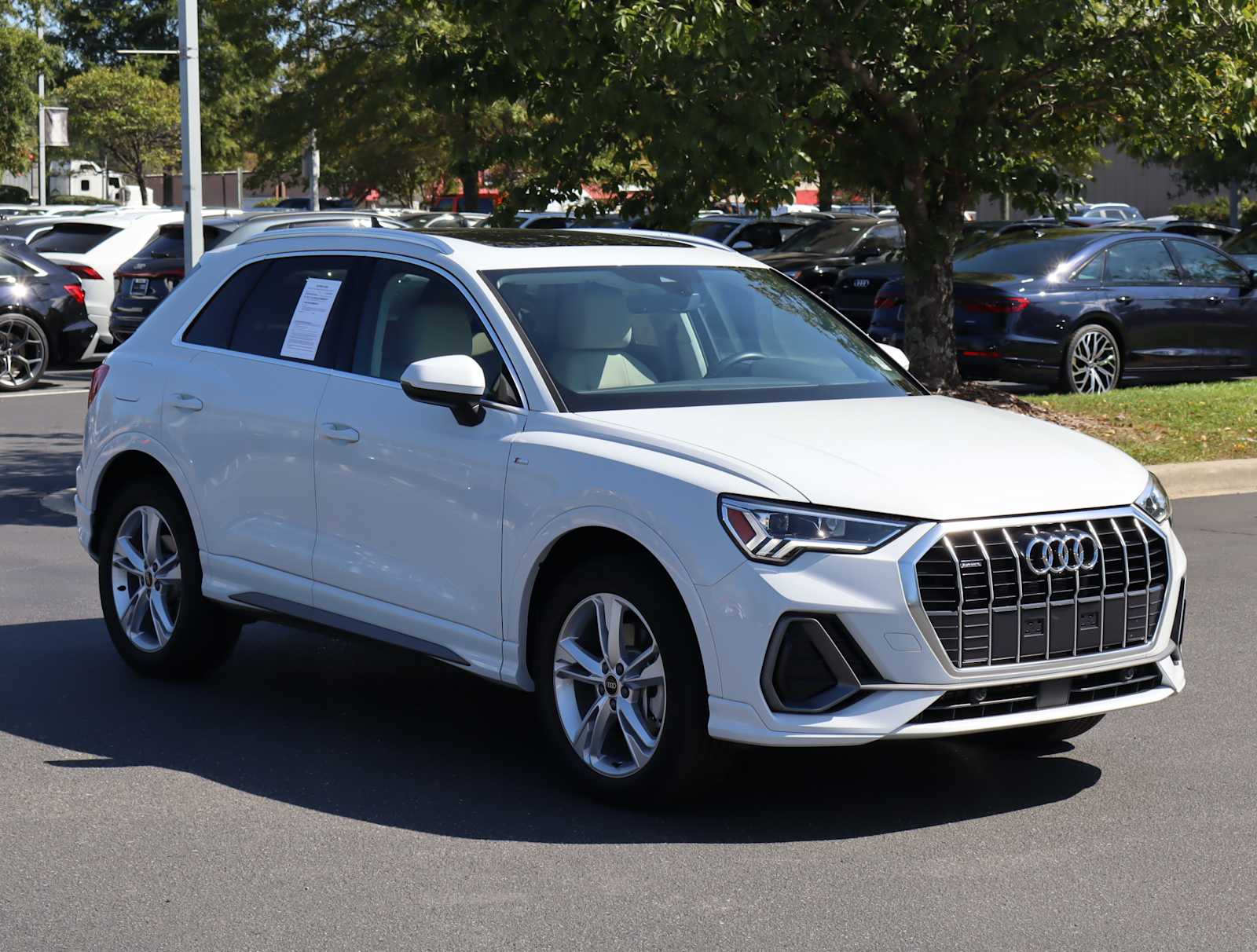 2024 Audi Q3 S line Premium 2