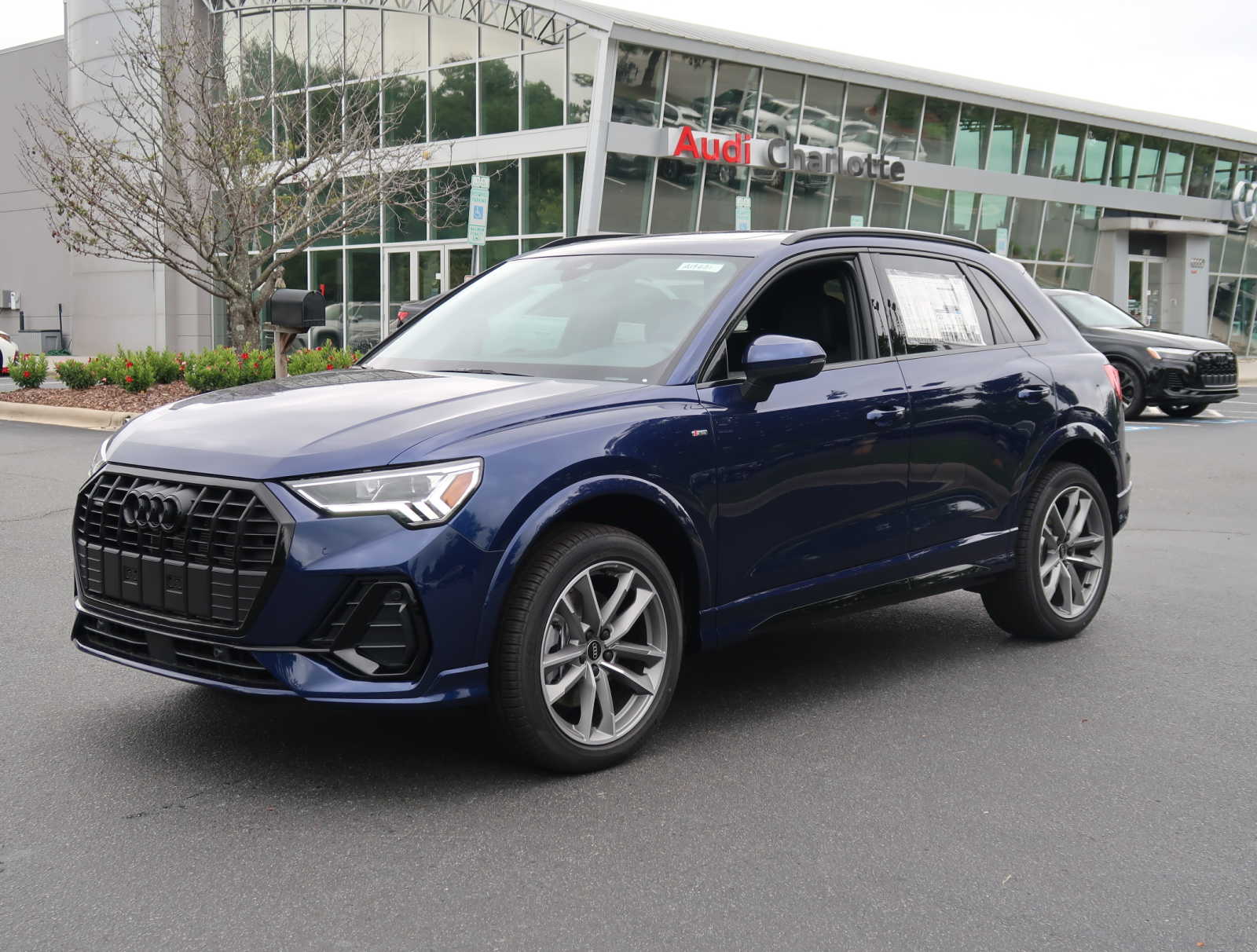 2024 Audi Q3 S line Premium 3