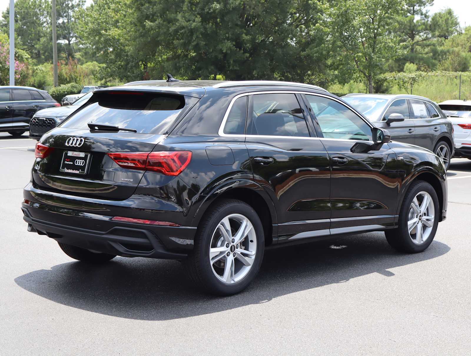 2024 Audi Q3 S line Premium 8