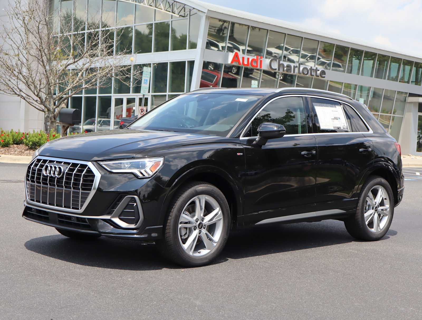 2024 Audi Q3 S line Premium 4