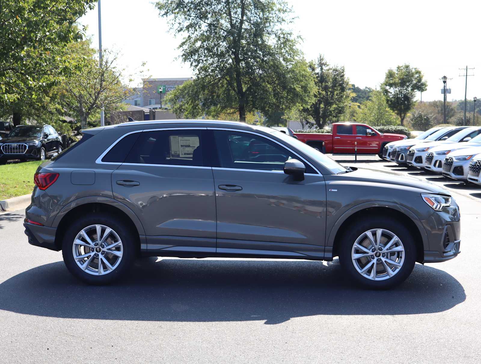 2024 Audi Q3 S line Premium 6