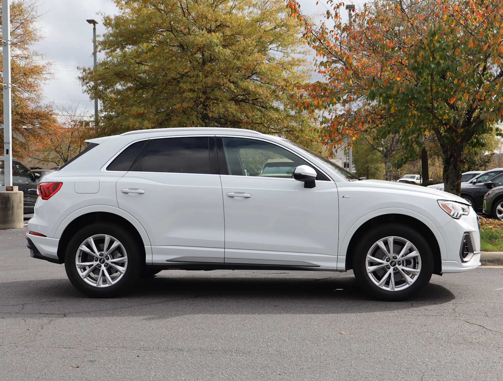 2023 Audi Q3 S line Premium 9