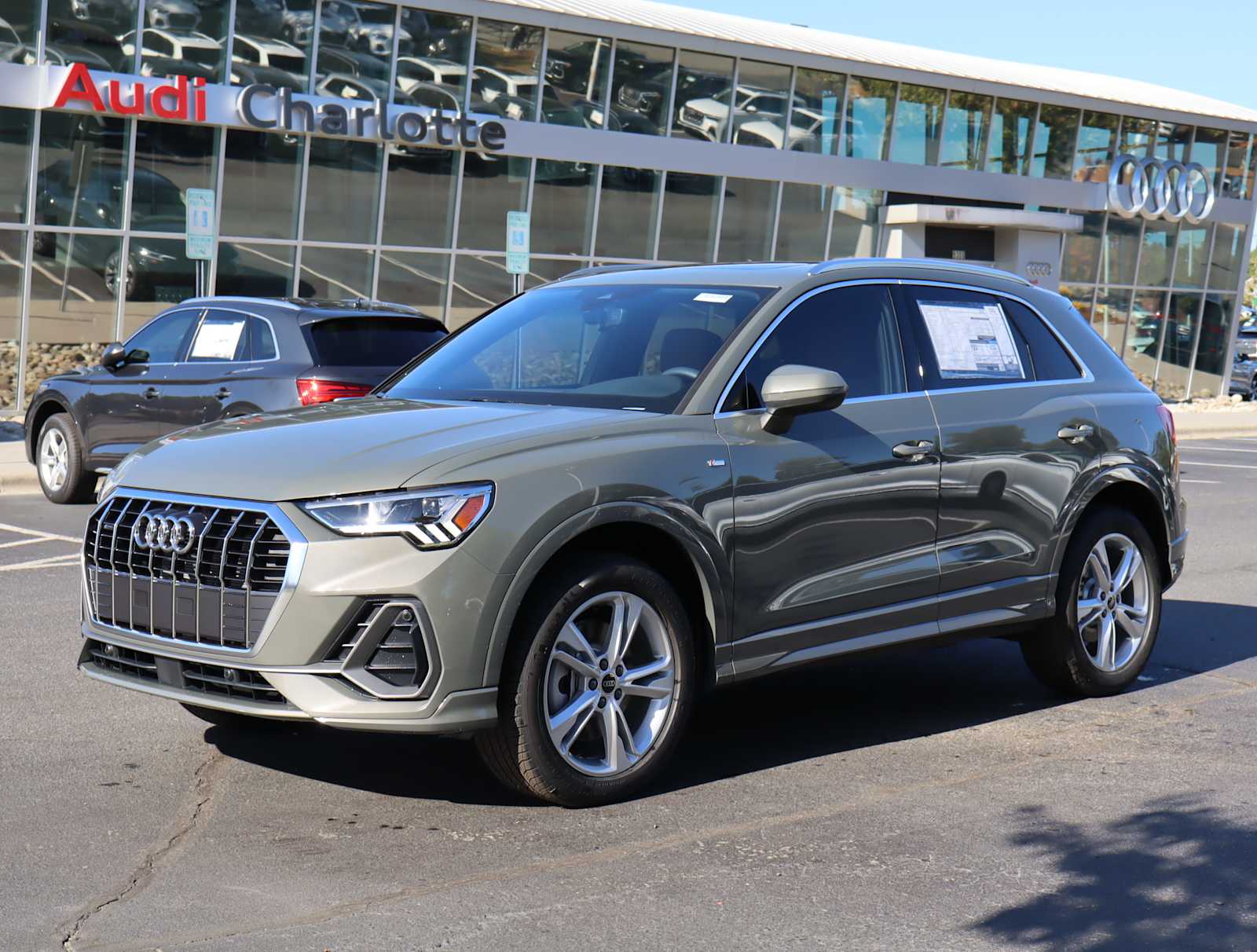 2024 Audi Q3 S line Premium 3