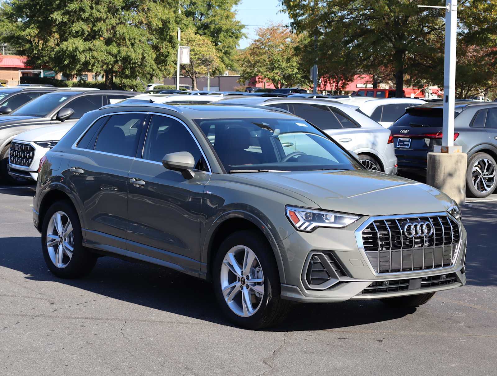 2024 Audi Q3 S line Premium 2