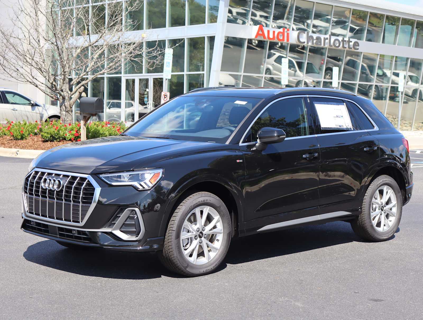 2024 Audi Q3 S line Premium 3