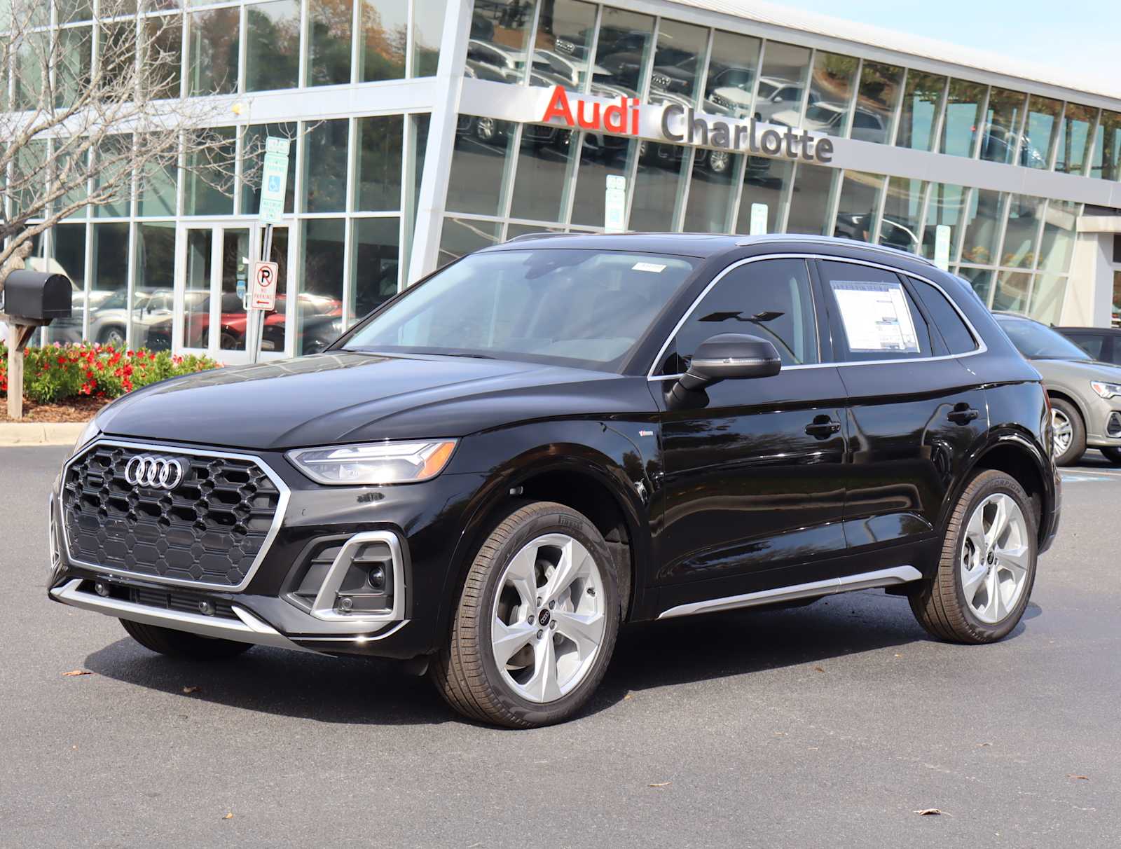 2025 Audi Q5 S line Premium Plus 3