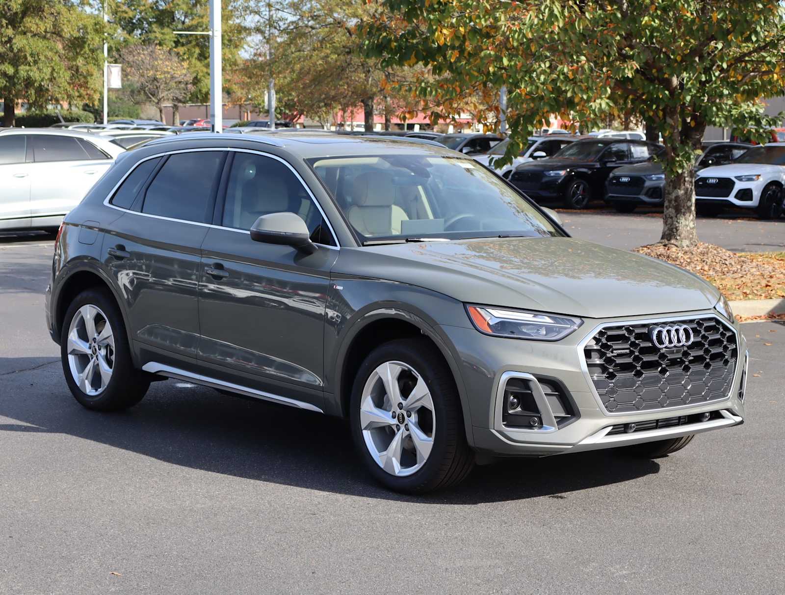 2025 Audi Q5 S line Premium Plus 2