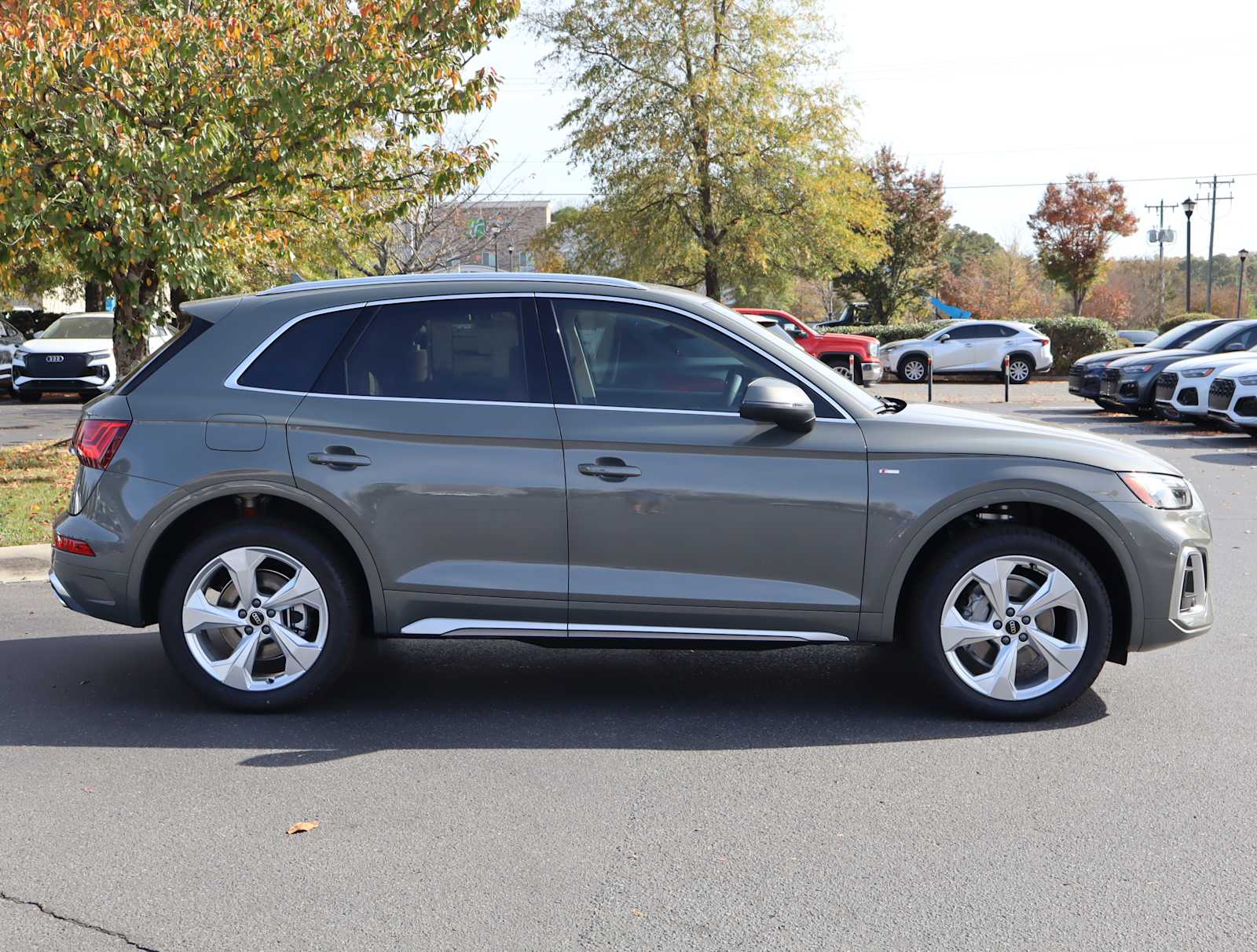 2025 Audi Q5 S line Premium Plus 6