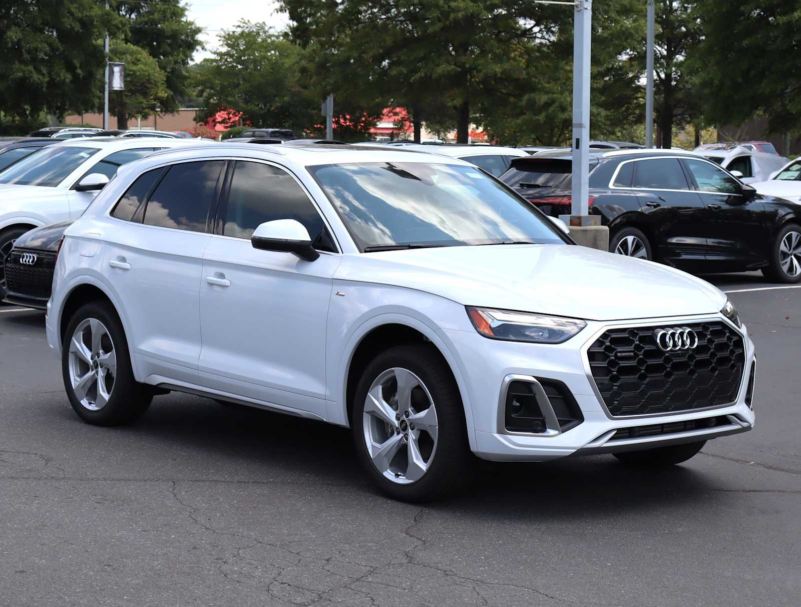 2024 Audi Q5 S line Premium Plus 2