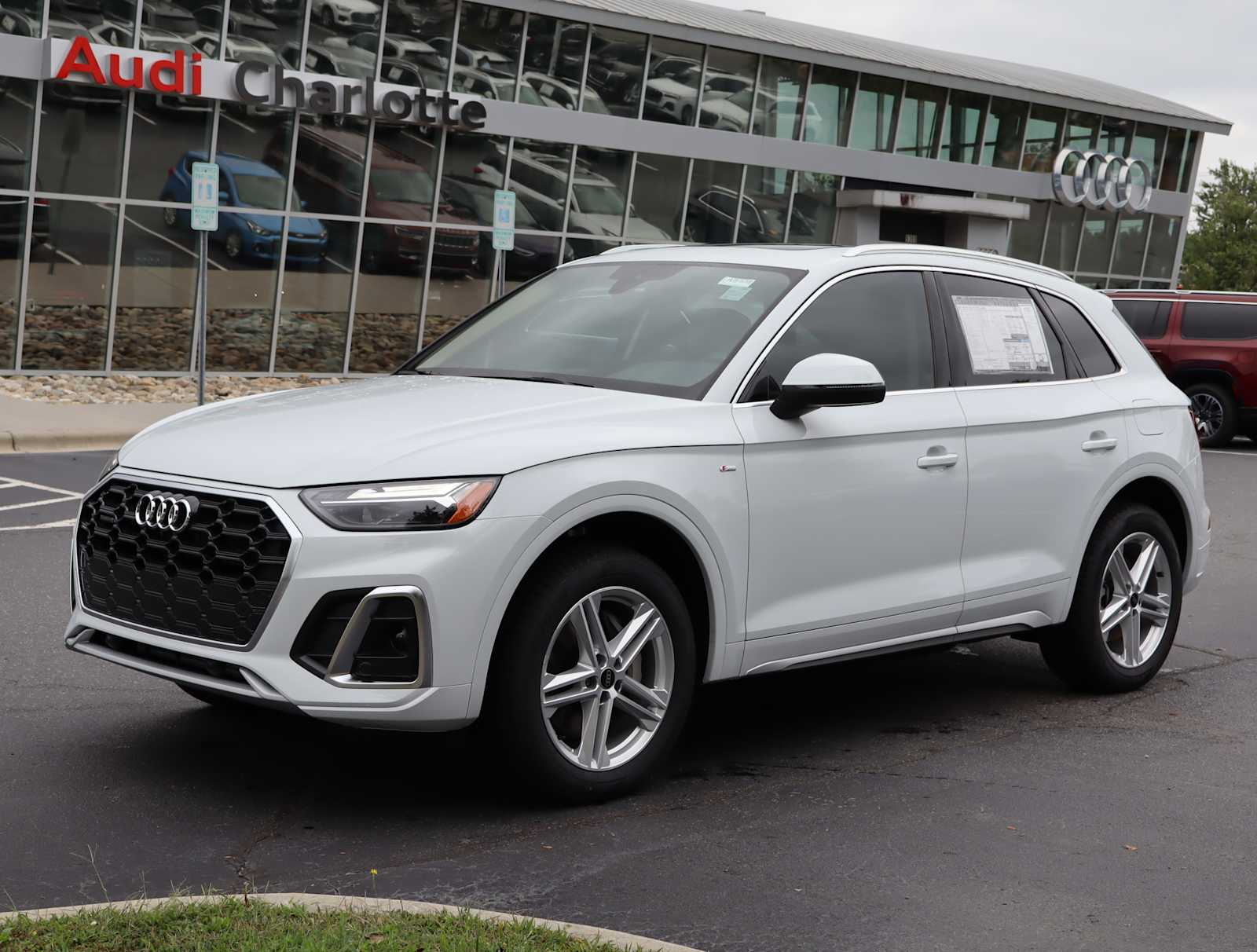 2024 Audi Q5 S line Premium 3