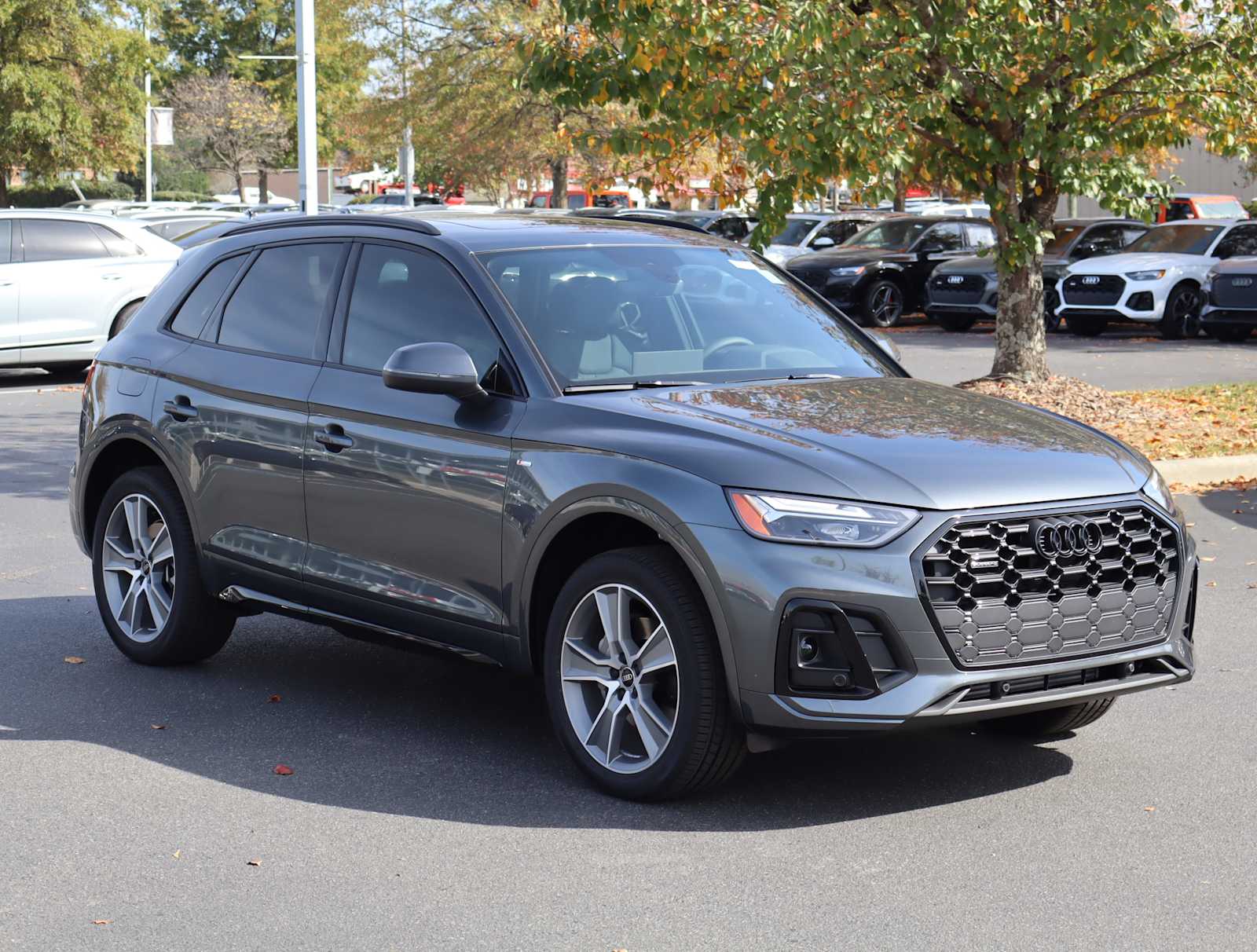 2025 Audi Q5 S line Premium 2