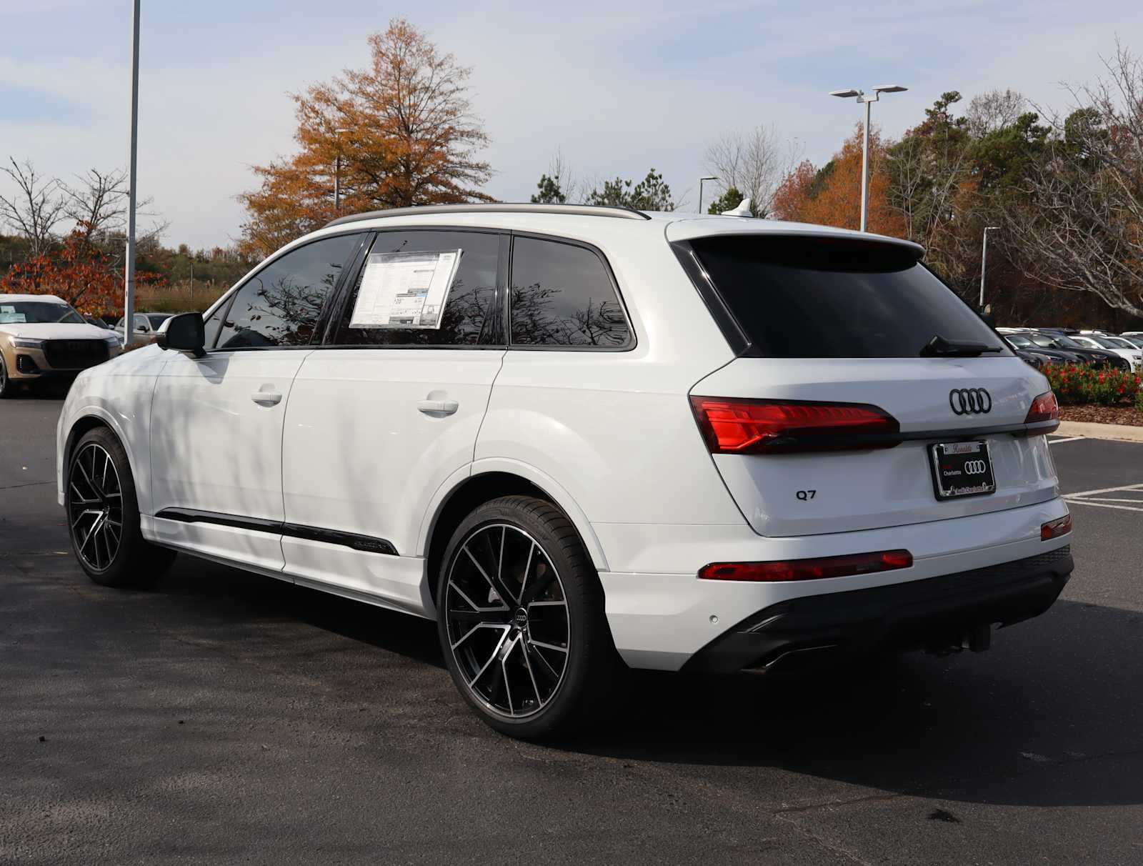 2025 Audi Q7 Prestige 4