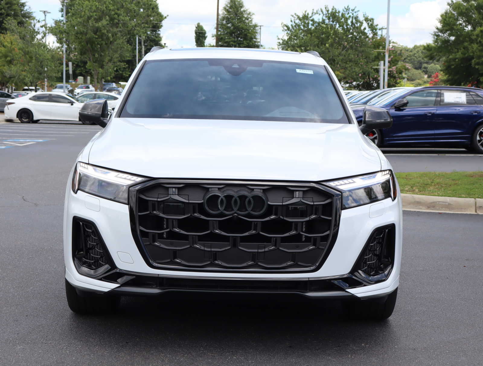 2025 Audi SQ7 Prestige 3