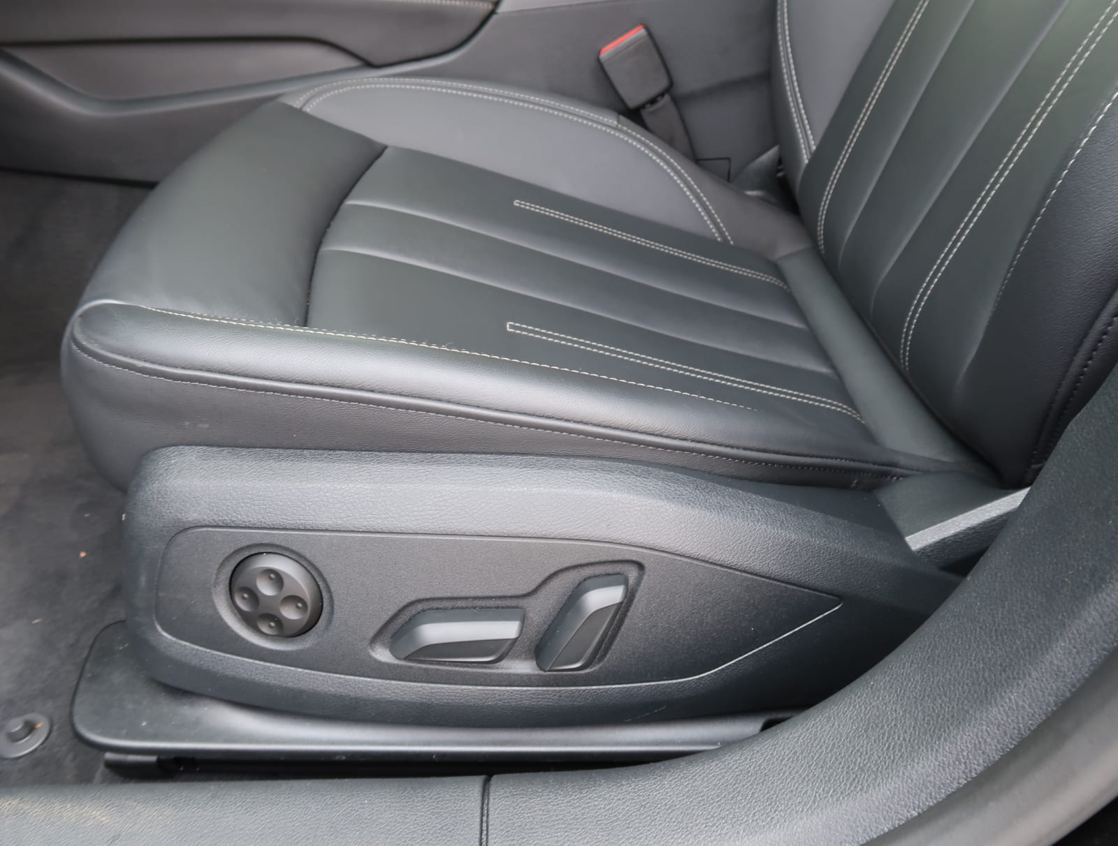 2023 Audi A5 Sportback Premium Plus 12