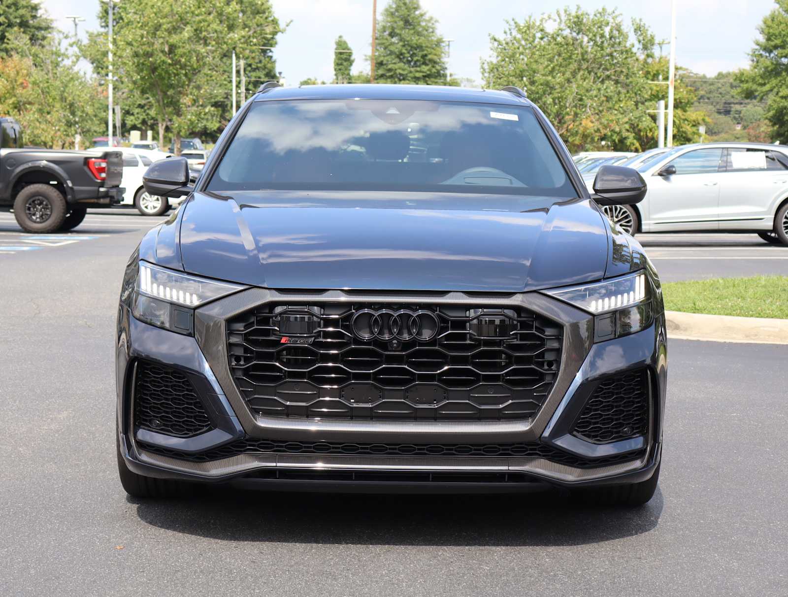 2024 Audi RS Q8  3