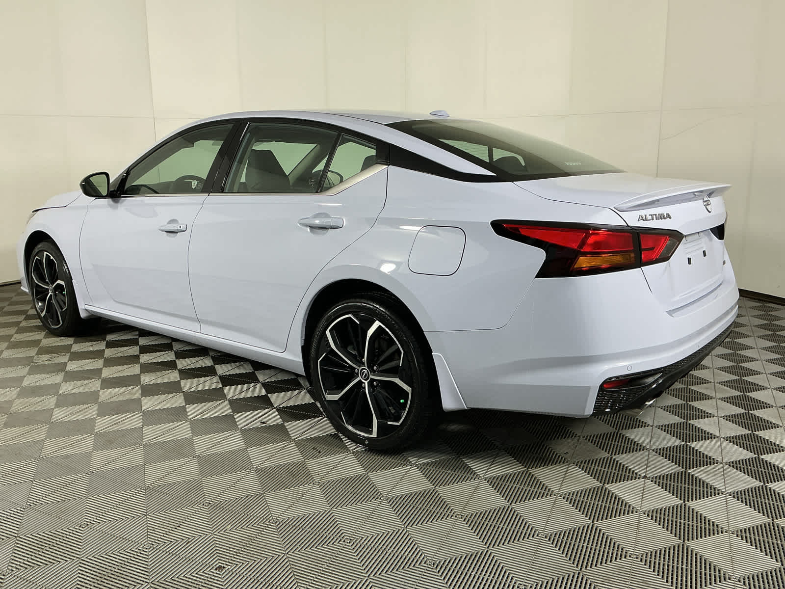 new 2025 Nissan Altima car, priced at $29,975