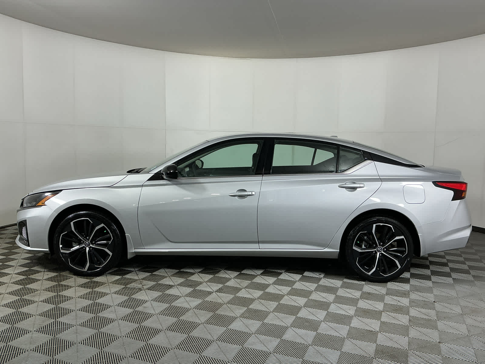 new 2025 Nissan Altima car, priced at $29,999