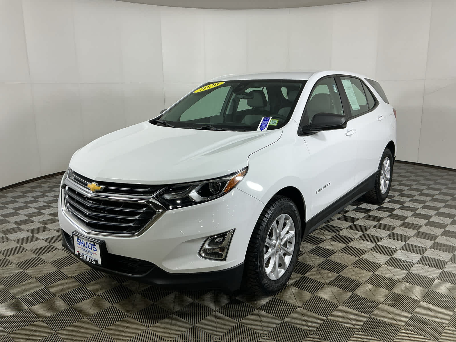 used 2020 Chevrolet Equinox car, priced at $16,914