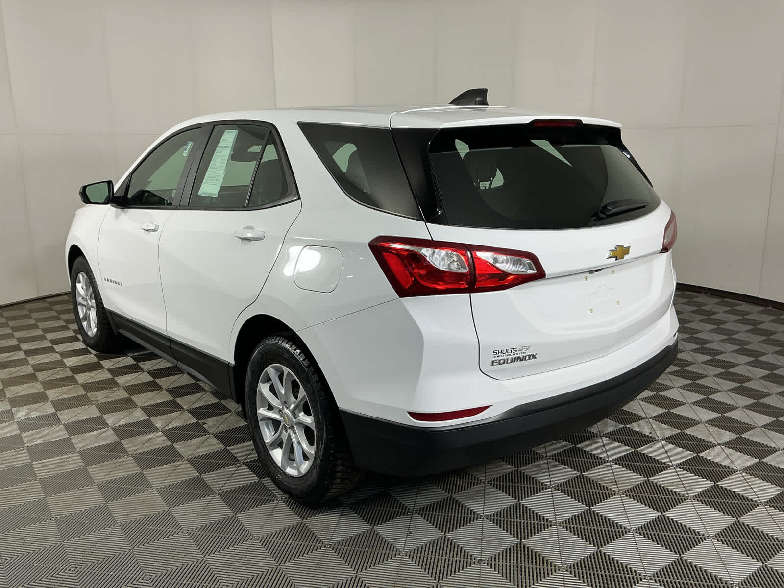 used 2020 Chevrolet Equinox car, priced at $16,914