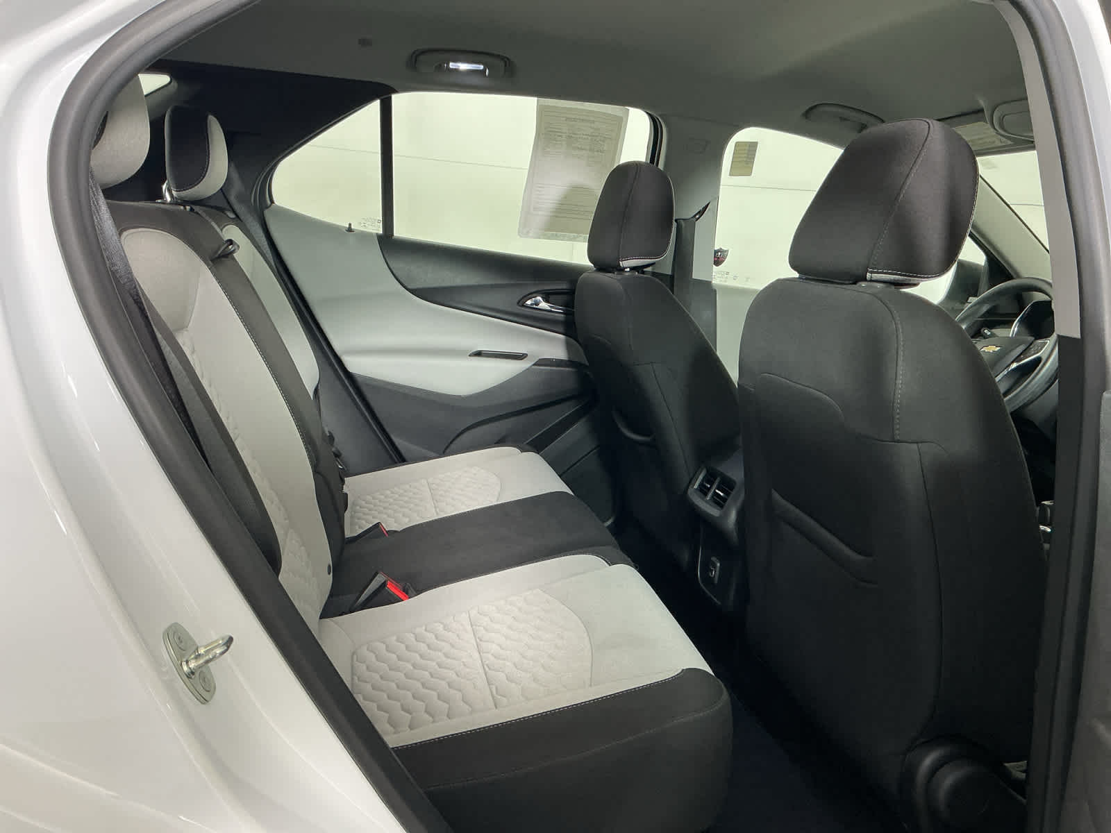 used 2020 Chevrolet Equinox car, priced at $16,914
