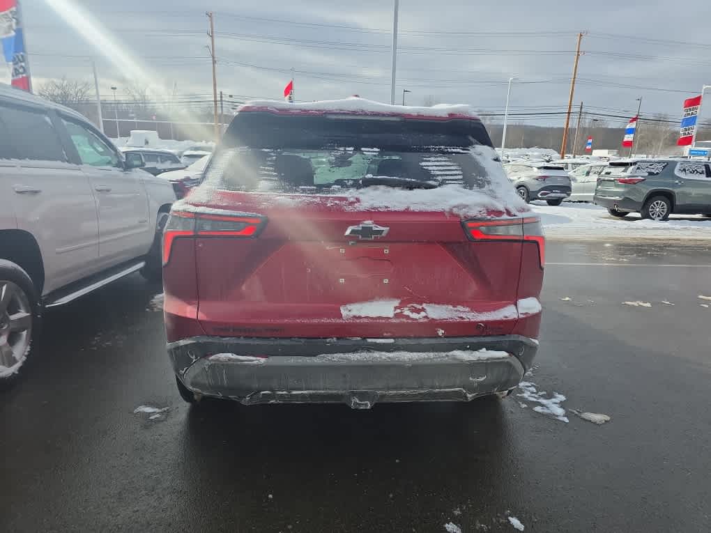 used 2025 Chevrolet Equinox car, priced at $27,913