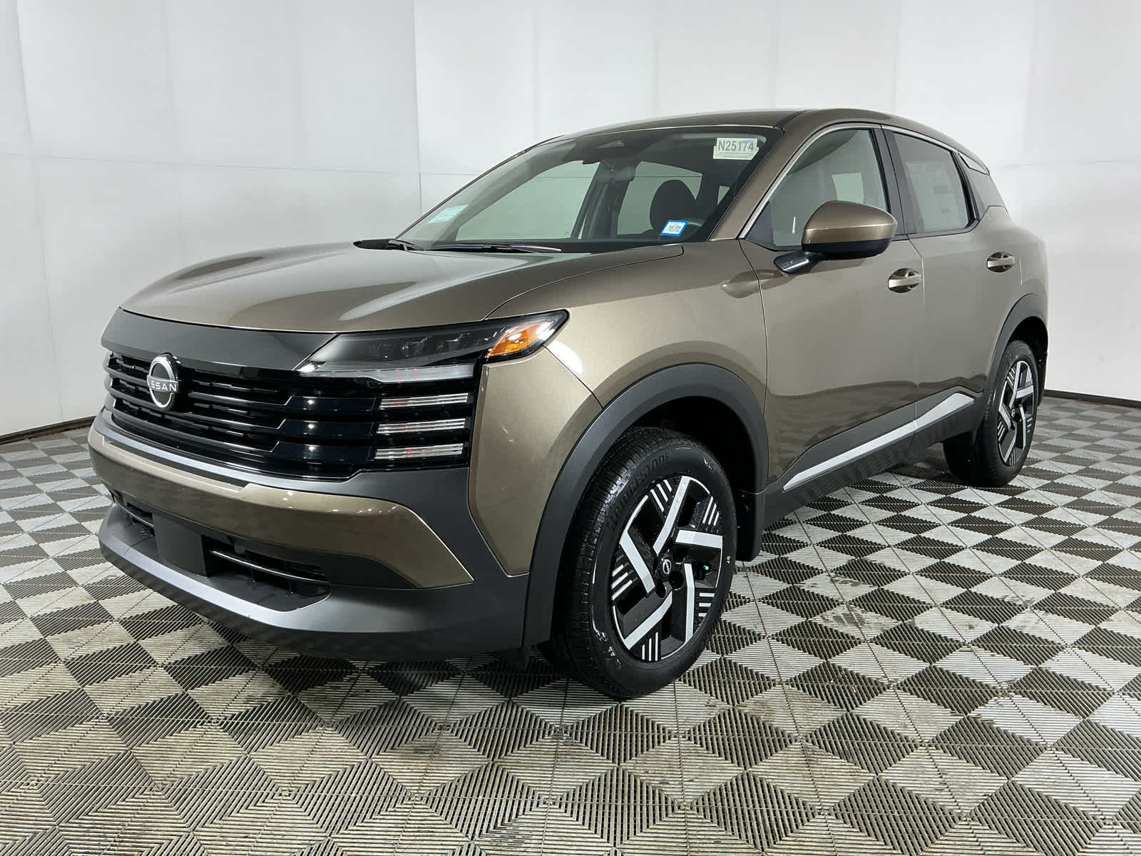 new 2025 Nissan Kicks car, priced at $23,904