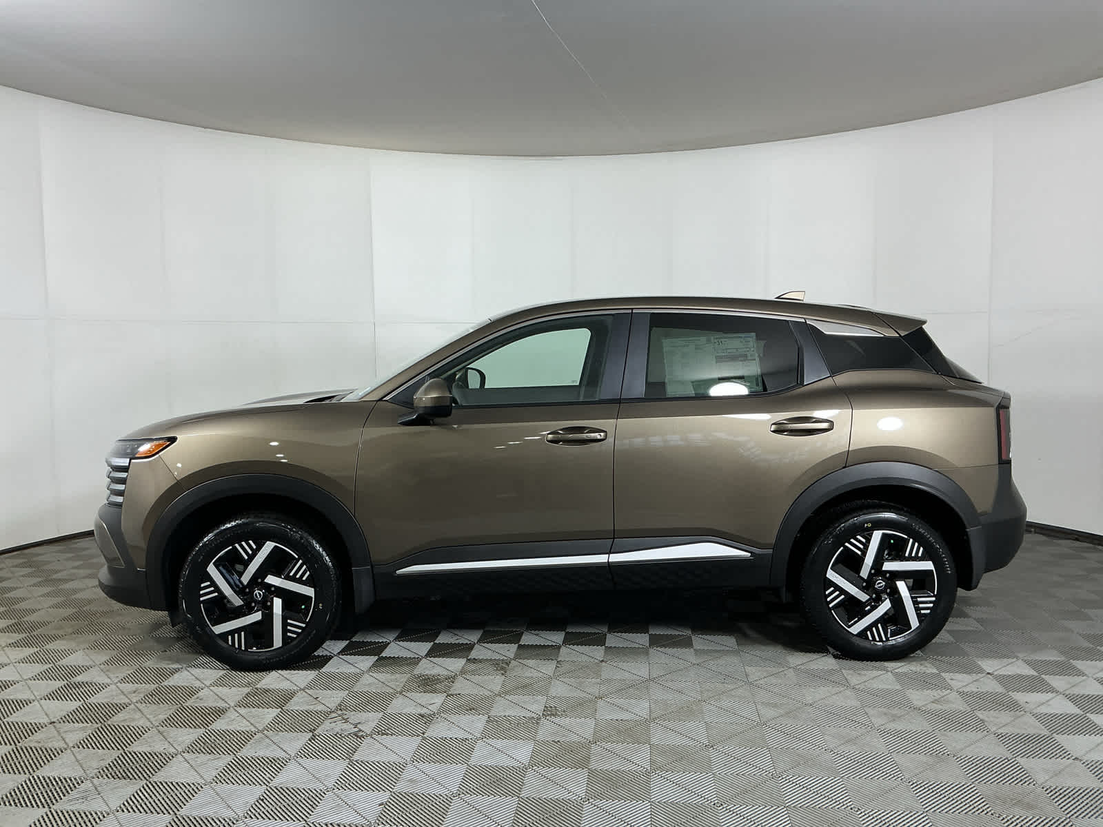 new 2025 Nissan Kicks car, priced at $23,904