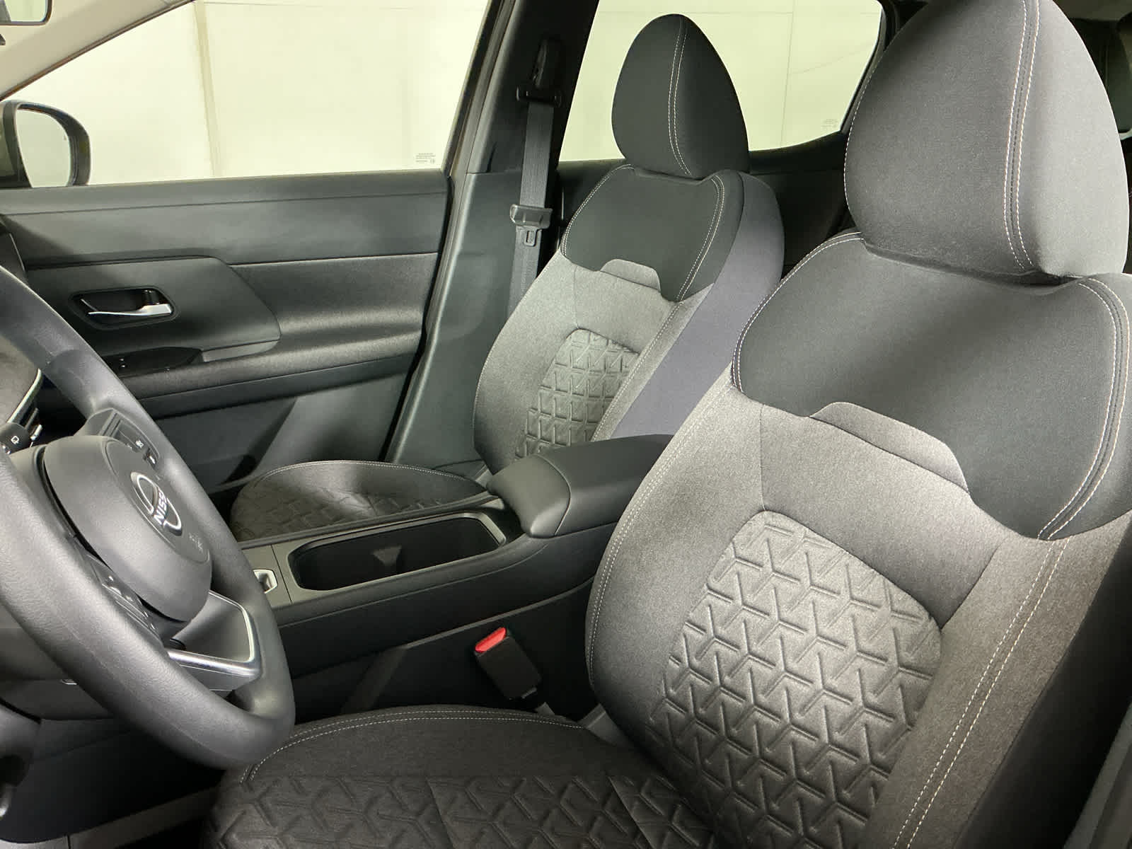 new 2025 Nissan Kicks car, priced at $23,904