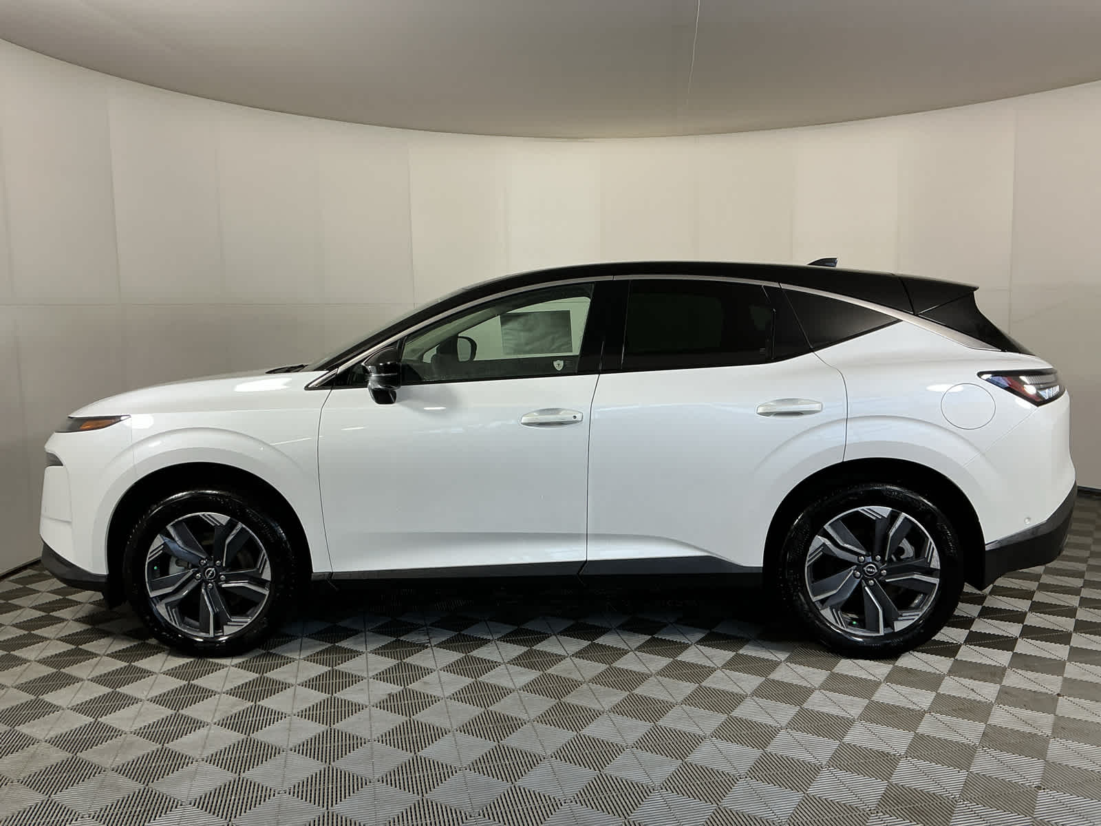 new 2025 Nissan Murano car, priced at $47,393