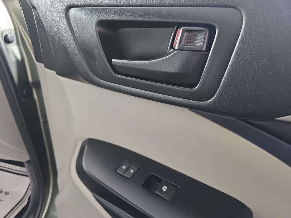 used 2018 Toyota Highlander car, priced at $20,547