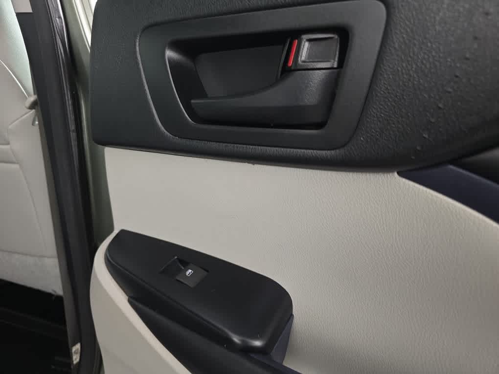 used 2018 Toyota Highlander car, priced at $20,547