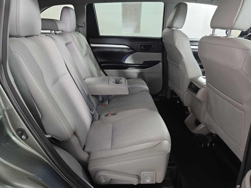 used 2018 Toyota Highlander car, priced at $20,547