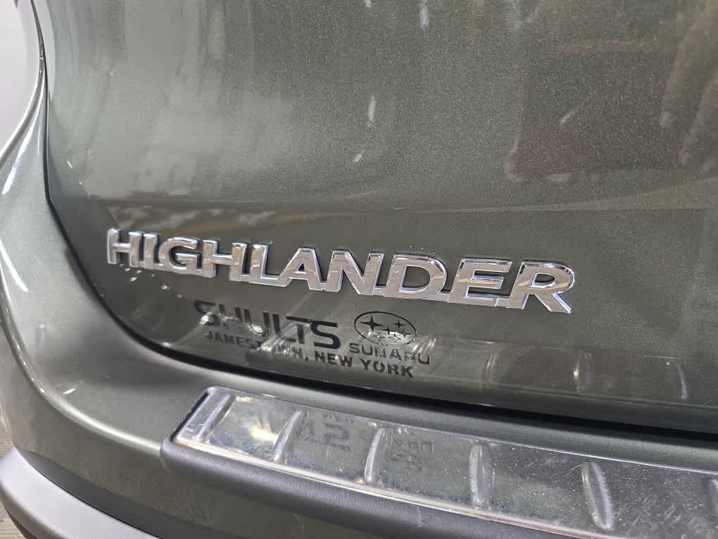 used 2018 Toyota Highlander car, priced at $20,547