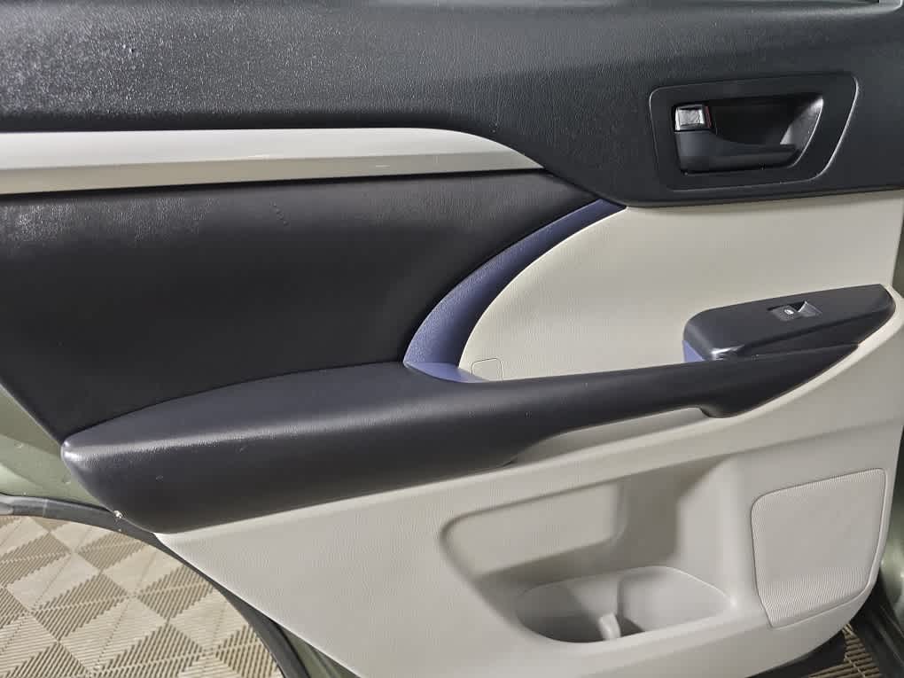 used 2018 Toyota Highlander car, priced at $20,547